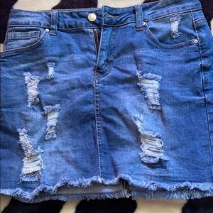 Denim skirt😍😍!